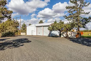 1185 NW 35th St, Redmond, OR 97756 - Photo 22