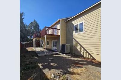 2518 SW 33rd Court, Redmond, OR 97756 - Photo 2