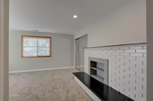 349 Tan Oak Dr, Medford, OR 97504 - Photo 16