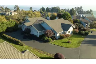 219 Schooner Bay Dr, Brookings, OR 97415 - Photo 4