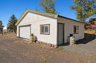 1017 Homedale Rd, Klamath Falls, OR 97603 - Photo 10