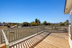 1017 Homedale Rd, Klamath Falls, OR 97603 - Photo 16