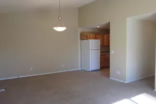 2723 SW Salmon Ave, Redmond, OR 97756 - Photo 6