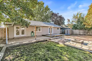 851 Juanita Way, Central Point, OR 97502 - Photo 24