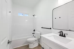 137 SE 16th St, Madras, OR 97741 - Photo 22