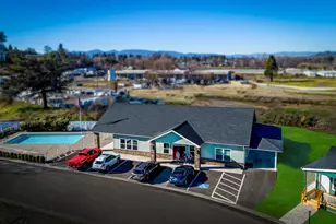 4601 S Pacific Hwy, Phoenix, OR 97535 - Photo 24