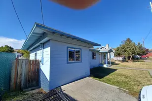 806 N 2nd St, Klamath Falls, OR 97601 - Photo 26