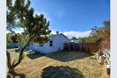 806 N 2nd Street, Klamath Falls, OR 97601 - Photo 2