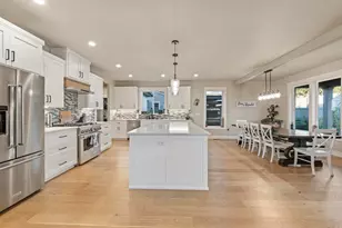 561 Autumn Hls Dr, Medford, OR 97504 - Photo 14