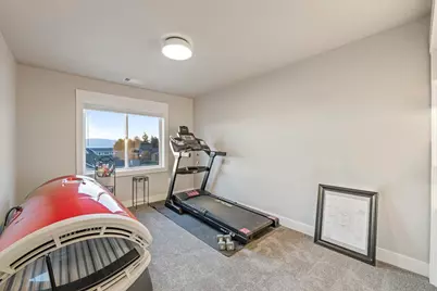 561 Autumn Hills Drive, Medford, OR 97504 - Photo 34