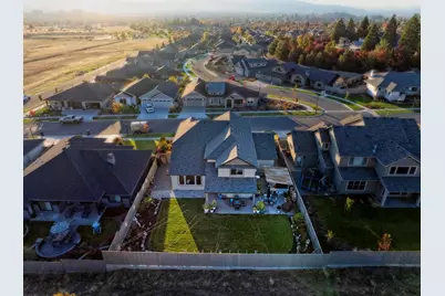 561 Autumn Hills Drive, Medford, OR 97504 - Photo 54