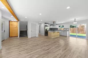 1736 Drury Ln, Grants Pass, OR 97527 - Photo 12