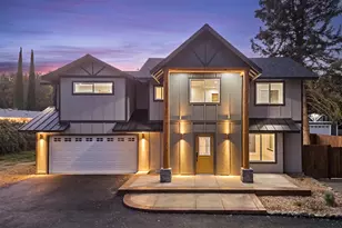 1736 Drury Ln, Grants Pass, OR 97527 - Photo 2