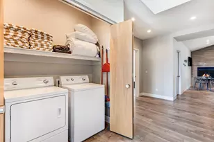 19110 Gateway Loop, Bend, OR 97702 - Photo 24