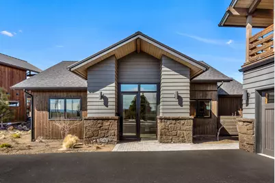 19110 Gateway Loop, Bend, OR 97702 - Photo 2