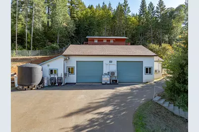 321 N Frontage Road, Wolf Creek, OR 97497 - Photo 26