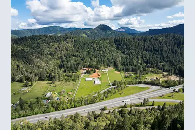 321 N Frontage Road, Wolf Creek, OR 97497 - Photo 80