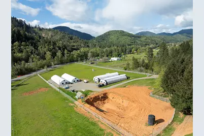 321 N Frontage Road, Wolf Creek, OR 97497 - Photo 8