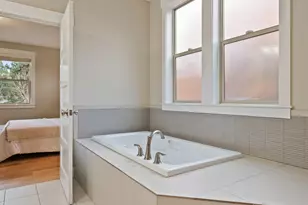 2379 NW Drouillard Ave, Bend, OR 97703 - Photo 12