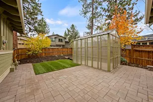 2379 NW Drouillard Ave, Bend, OR 97703 - Photo 34