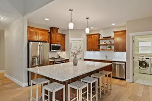 2379 NW Drouillard Ave, Bend, OR 97703 - Photo 4