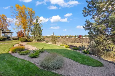 1753 NW Cliff Side Way, Redmond, OR 97756 - Photo 24