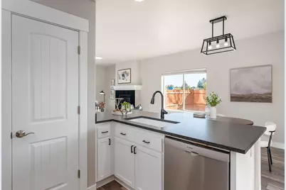 61847 SE 27th Street, Bend, OR 97702 - Photo 24