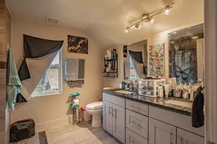 512 N Holly St, Medford, OR 97501 - Photo 16