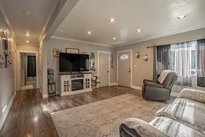 512 N Holly Street, Medford, OR 97501 - Photo 6