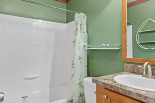 1055 N Fifth St, Jacksonville, OR 97530 - Photo 12