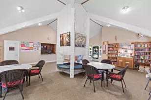 1055 N Fifth St, Jacksonville, OR 97530 - Photo 20