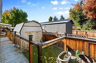 1055 N Fifth St, Jacksonville, OR 97530 - Photo 18