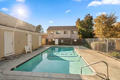 1800 Crater Lake Avenue #9, Medford, OR 97504 - Photo 20