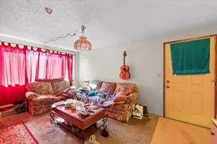 947 Murray Ave, Medford, OR 97501 - Photo 4