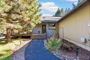 55833 Lost Rider Loop, Bend, OR 97707 - Photo 2