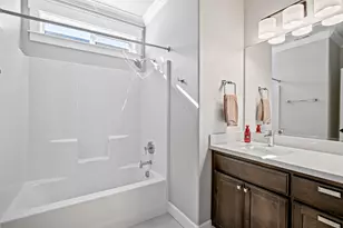 407 N Deanjou Ave, Eagle Point, OR 97524 - Photo 22