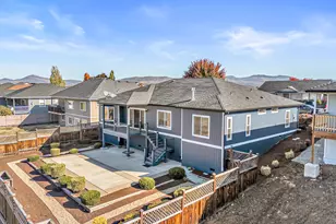 407 N Deanjou Ave, Eagle Point, OR 97524 - Photo 32