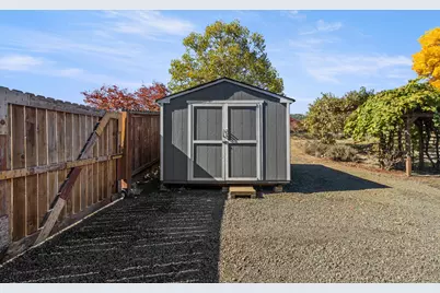 135 Othello Avenue, Roseburg, OR 97471 - Photo 42