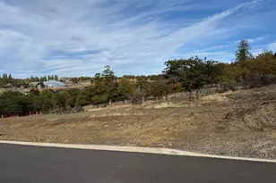 480 Pinnacle Ridge, Eagle Point, OR 97524 - Photo 1