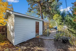 3280 NE Jonahs Ct, Bend, OR 97701 - Photo 22