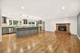 1400 Avocado Ln, Medford, OR 97504 - Photo 8