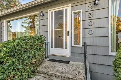 2500 Capital Avenue, Medford, OR 97504 - Photo 1