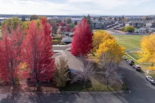 1406 SW 12th St, Redmond, OR 97756 - Photo 52