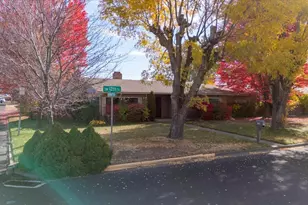 1406 SW 12th St, Redmond, OR 97756 - Photo 46