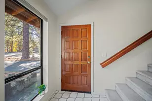57485 Newberry Ln, Sunriver, OR 97707 - Photo 4