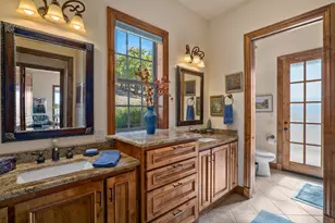 766 Meridian Rd, Eagle Point, OR 97524 - Photo 56