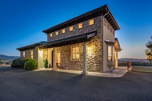 766 Meridian Rd, Eagle Point, OR 97524 - Photo 52