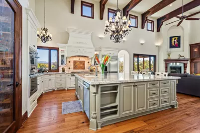 766 Meridian Road, Eagle Point, OR 97524 - Photo 12