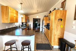 4335 NE 33rd St, Redmond, OR 97756 - Photo 4