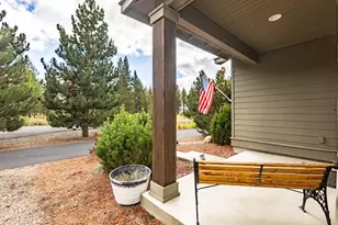 51840 Hollinshead Pl, La Pine, OR 97739 - Photo 2